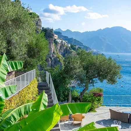 Santa Maria - Luxury Sea View 2*