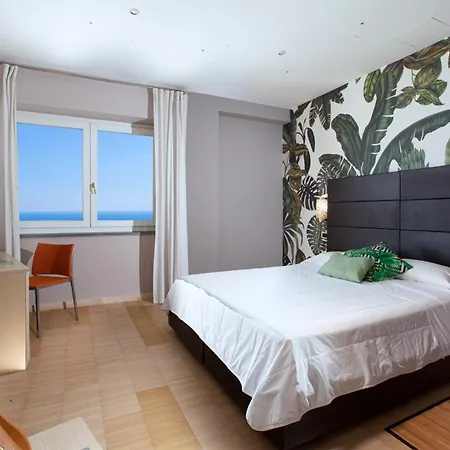 Santa Maria - Luxury Sea View 2*