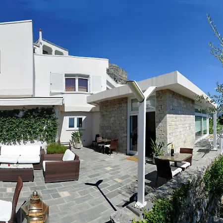 Hotel Santa Maria - Luxury Sea View 2*